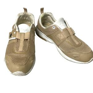 Glagla Beige Sneaker SZ 7.5‎ Faux Leather Mesh Adjustable Comfort Casual Women
